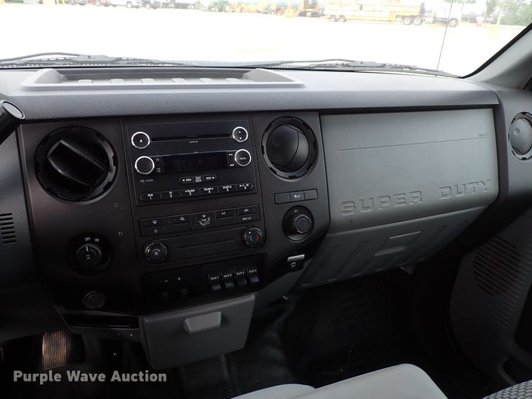 image for item DL7563 2016 Ford F250 Super Duty  Crew Cab pickup truck