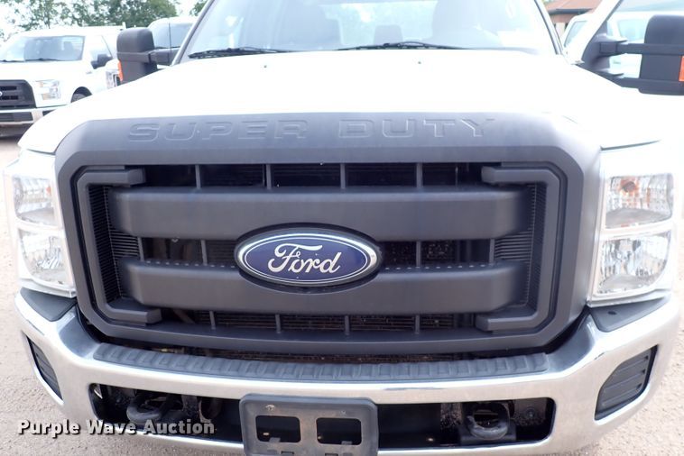 image for item DL7563 2016 Ford F250 Super Duty  Crew Cab pickup truck