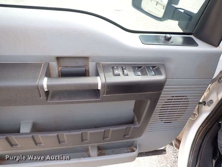 image for item DL7572 2015 Ford F250 Super Duty  Crew Cab pickup truck