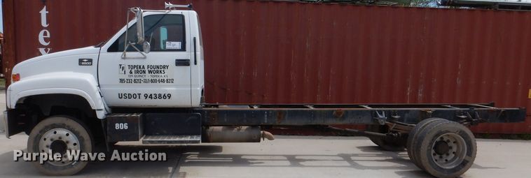 image for item DL8063 2000 Chevrolet C6500  truck cab and chassis