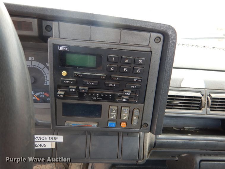 image for item DL8063 2000 Chevrolet C6500  truck cab and chassis