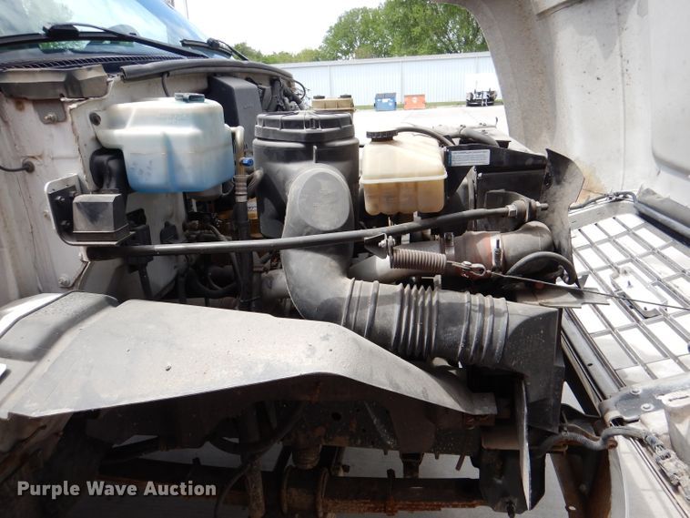 image for item DL8063 2000 Chevrolet C6500  truck cab and chassis