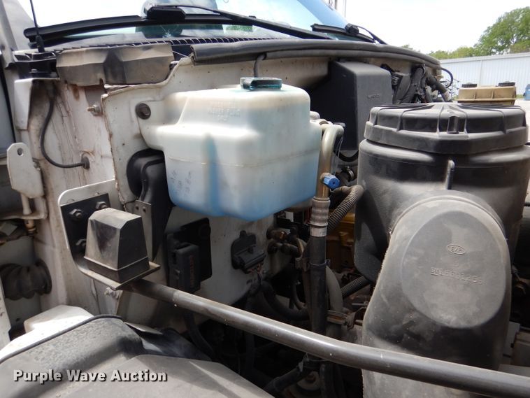 image for item DL8063 2000 Chevrolet C6500  truck cab and chassis