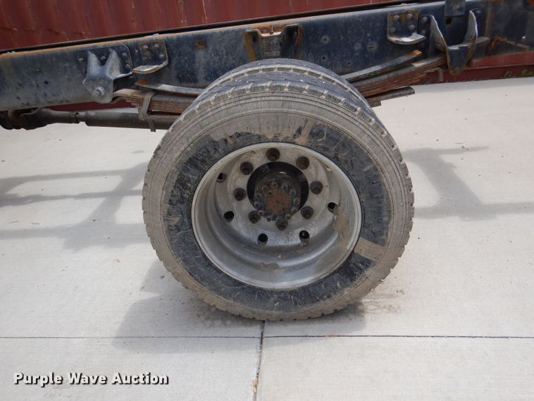 image for item DL8063 2000 Chevrolet C6500  truck cab and chassis