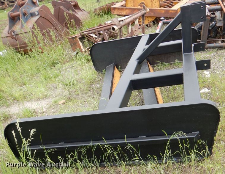 image for item DL8836 Tractor attachments