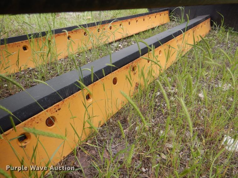 image for item DL8836 Tractor attachments