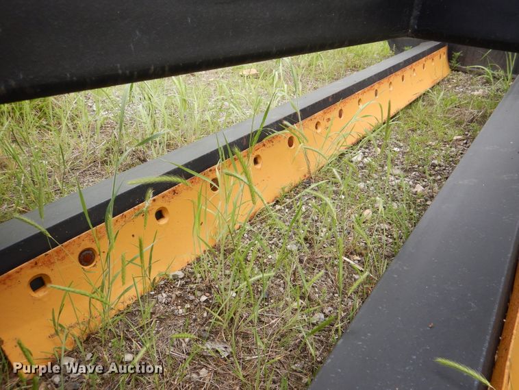 image for item DL8836 Tractor attachments