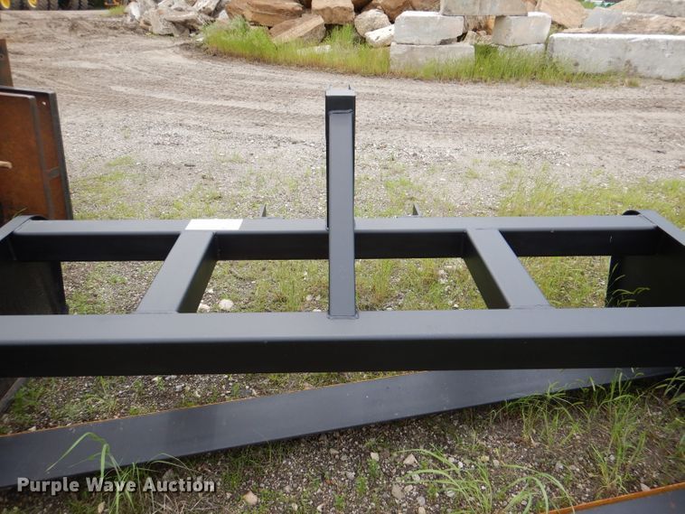 image for item DL8836 Tractor attachments