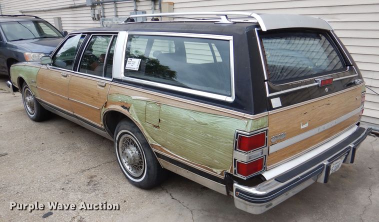image for item DL8883 1989 Buick LeSabre Wagon