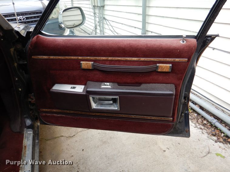 image for item DL8883 1989 Buick LeSabre Wagon