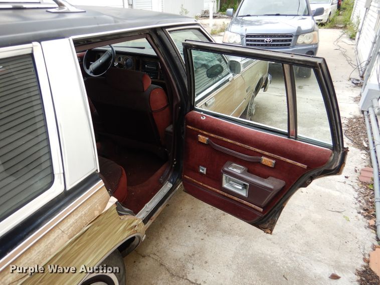 image for item DL8883 1989 Buick LeSabre Wagon