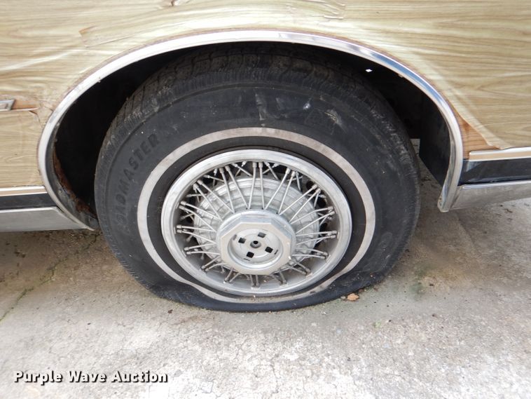 image for item DL8883 1989 Buick LeSabre Wagon