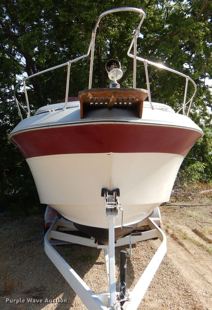 image for item DM0021 1984 Cruiser Ultra 26  boat
