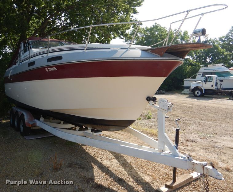 image for item DM0021 1984 Cruiser Ultra 26  boat