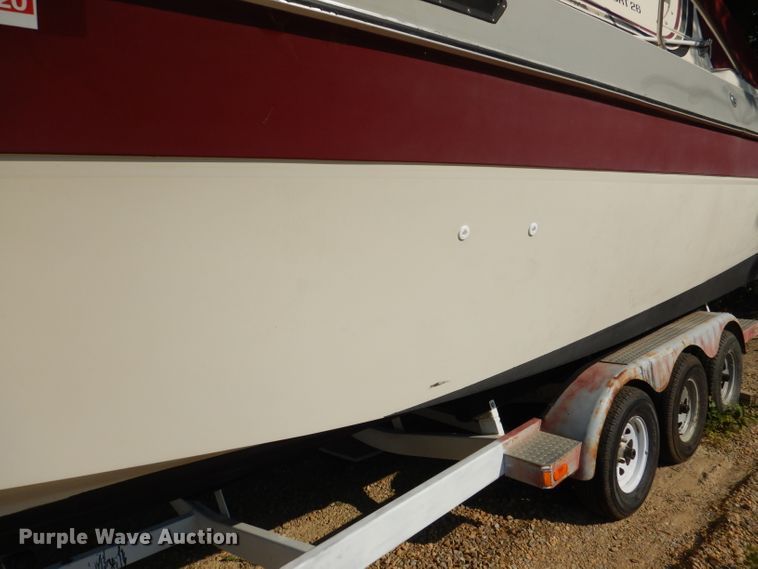 image for item DM0021 1984 Cruiser Ultra 26  boat