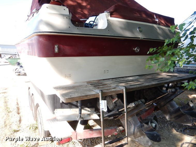 image for item DM0021 1984 Cruiser Ultra 26  boat