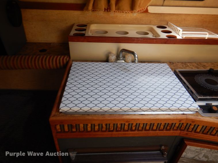 image for item DM0021 1984 Cruiser Ultra 26  boat