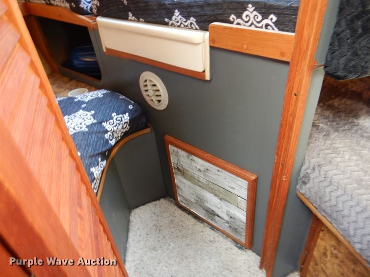 image for item DM0021 1984 Cruiser Ultra 26  boat