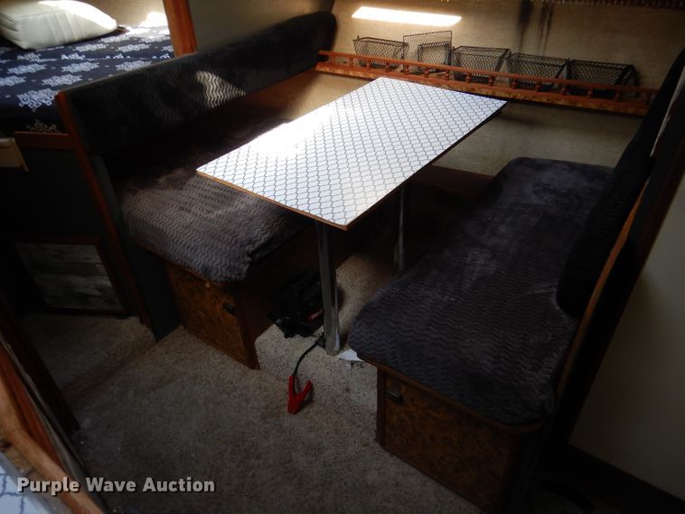 image for item DM0021 1984 Cruiser Ultra 26  boat