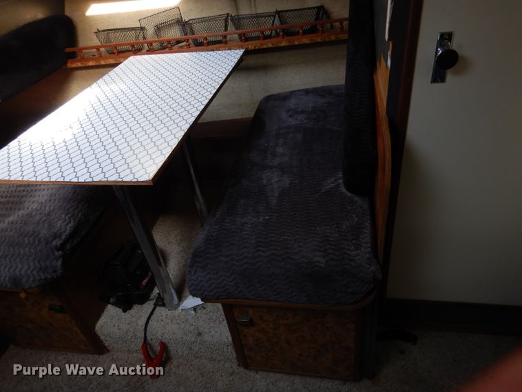 image for item DM0021 1984 Cruiser Ultra 26  boat