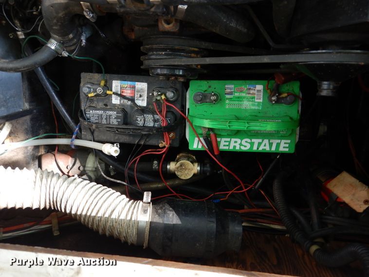 image for item DM0021 1984 Cruiser Ultra 26  boat