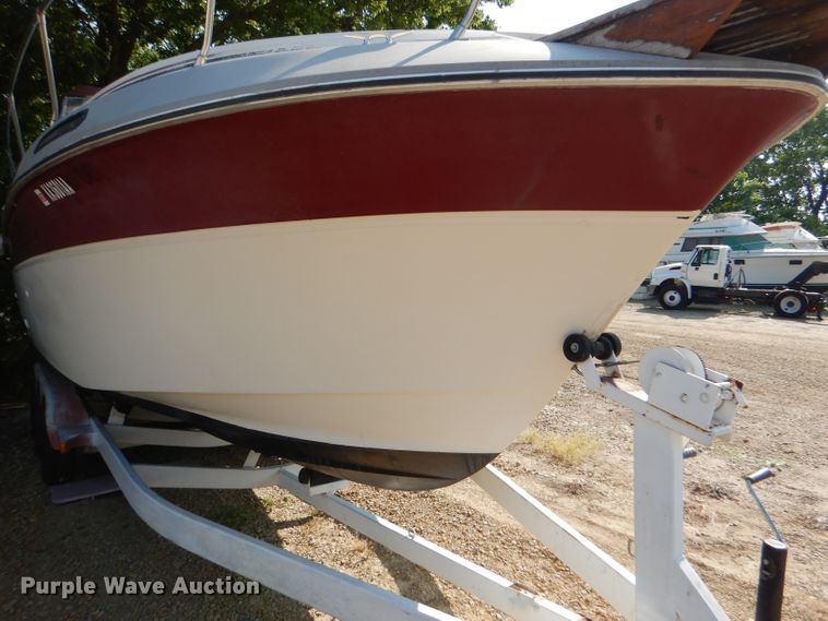 image for item DM0021 1984 Cruiser Ultra 26  boat