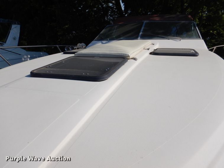 image for item DM0021 1984 Cruiser Ultra 26  boat