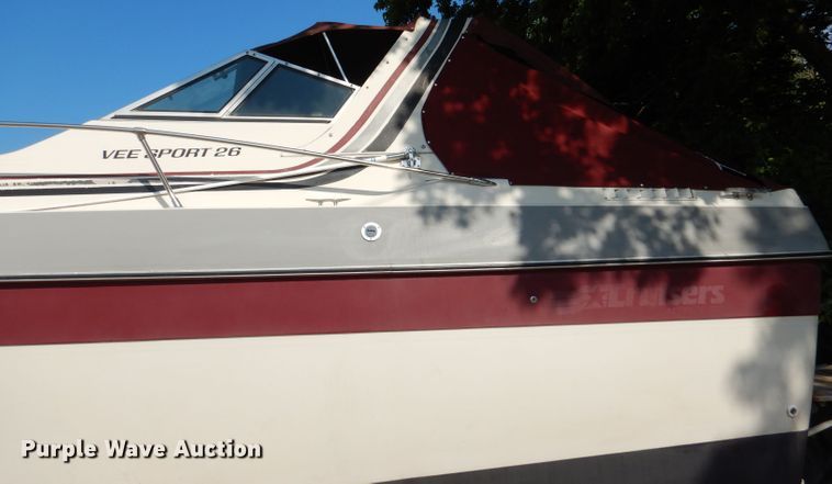 image for item DM0021 1984 Cruiser Ultra 26  boat