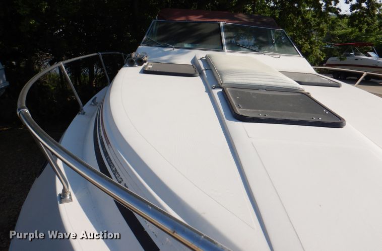 image for item DM0021 1984 Cruiser Ultra 26  boat