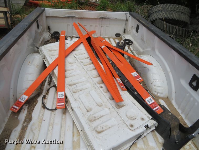 image for item DN5895 Ford pickup truck bed