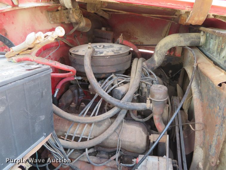 image for item DN5897 1965 International 1800  grain truck