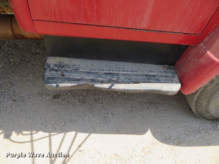 image for item DN5897 1965 International 1800  grain truck