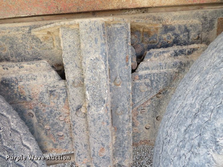 image for item DN5897 1965 International 1800  grain truck