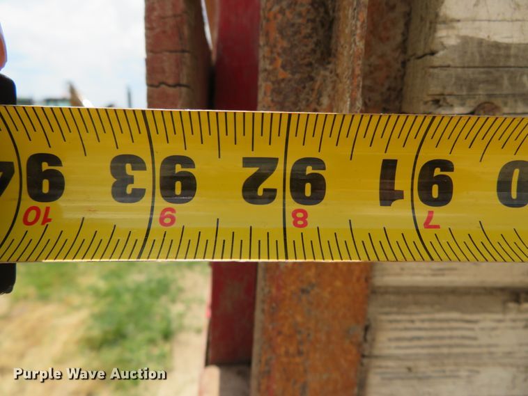 image for item DN5897 1965 International 1800  grain truck