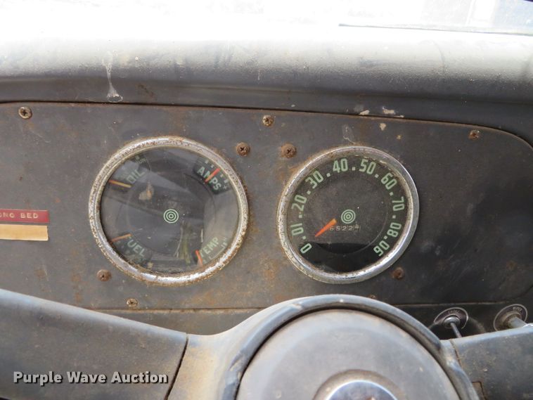 image for item DN5897 1965 International 1800  grain truck