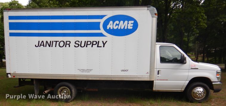 image for item DY9686 2011 Ford E450 Super Duty  box truck