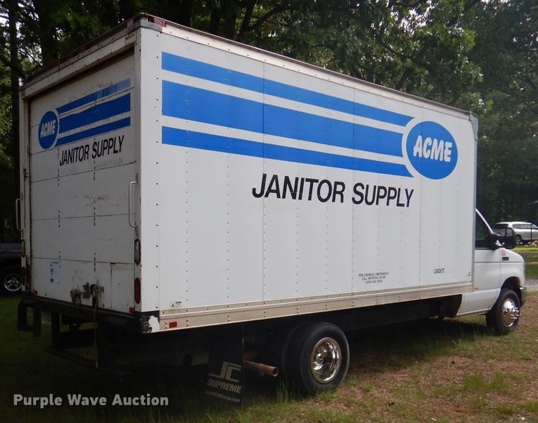 image for item DY9686 2011 Ford E450 Super Duty  box truck