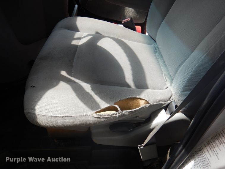 image for item DY9686 2011 Ford E450 Super Duty  box truck