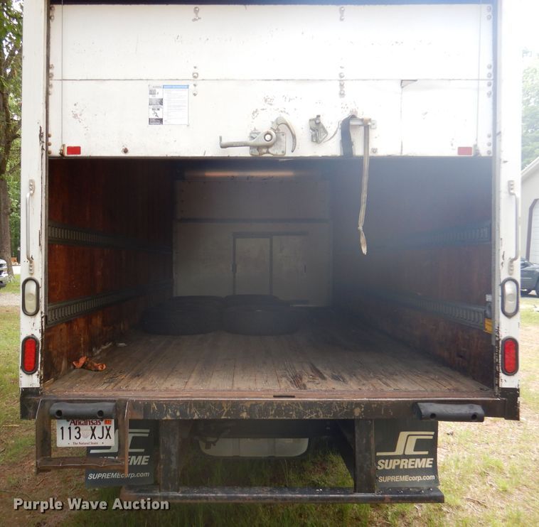 image for item DY9686 2011 Ford E450 Super Duty  box truck