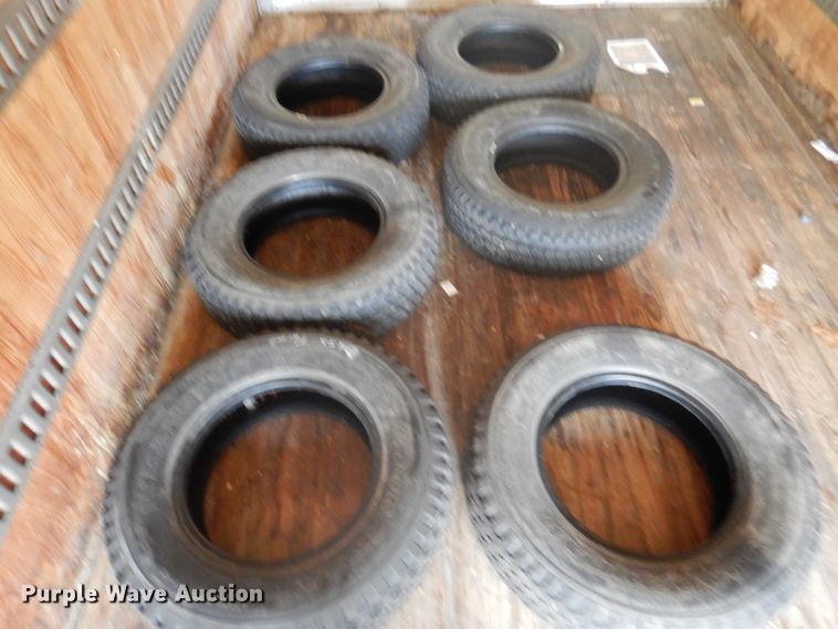 image for item DY9686 2011 Ford E450 Super Duty  box truck