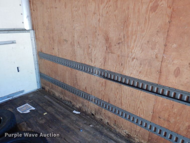 image for item DY9686 2011 Ford E450 Super Duty  box truck