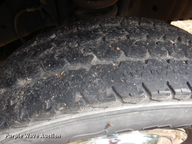 image for item DY9686 2011 Ford E450 Super Duty  box truck