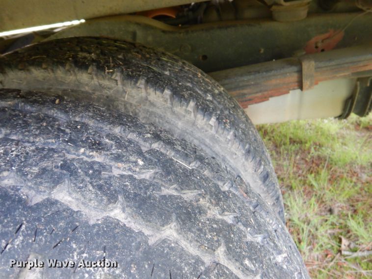 image for item DY9686 2011 Ford E450 Super Duty  box truck