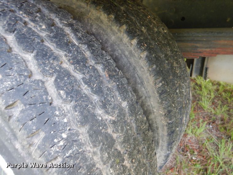 image for item DY9686 2011 Ford E450 Super Duty  box truck