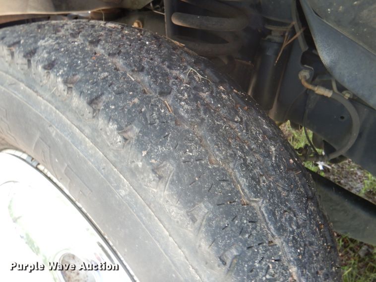 image for item DY9686 2011 Ford E450 Super Duty  box truck