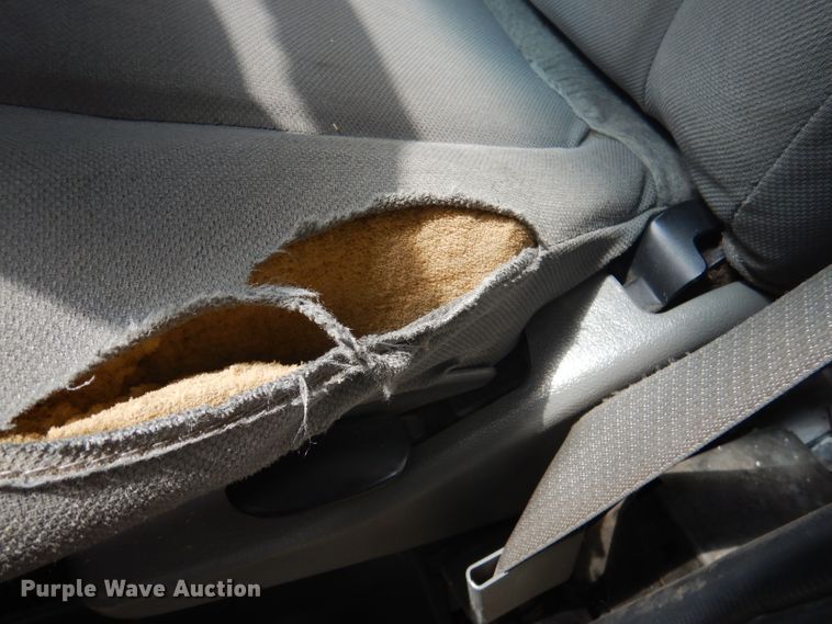 image for item DY9686 2011 Ford E450 Super Duty  box truck