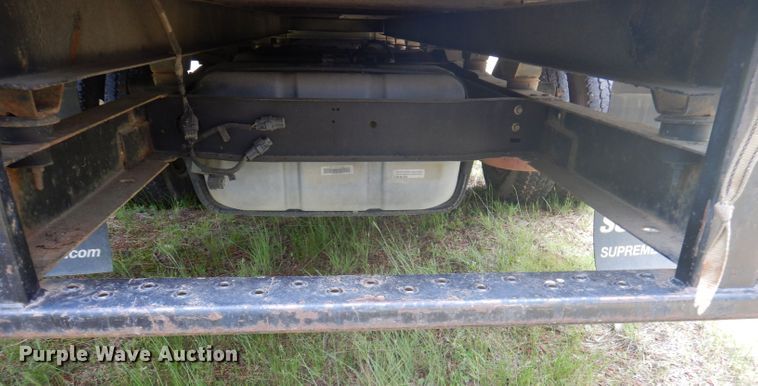 image for item DY9686 2011 Ford E450 Super Duty  box truck