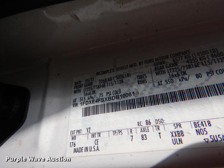 image for item DY9686 2011 Ford E450 Super Duty  box truck