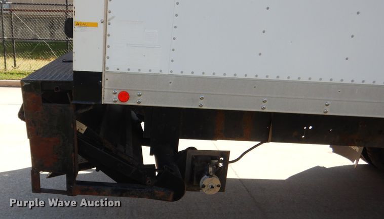 image for item ES9649 2002 International 4300  box truck