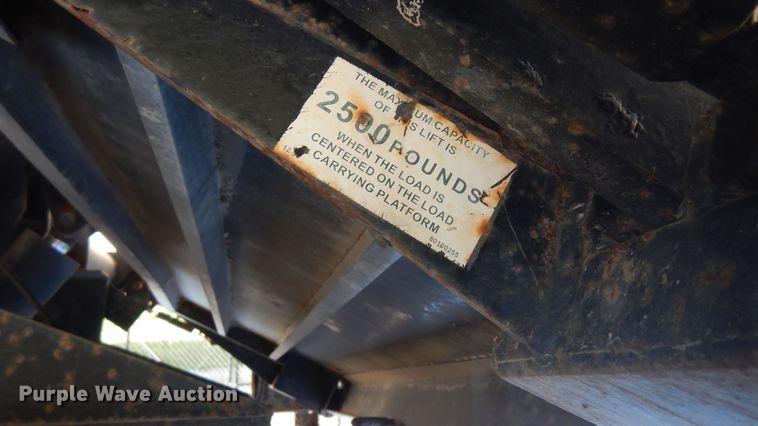 image for item ES9649 2002 International 4300  box truck